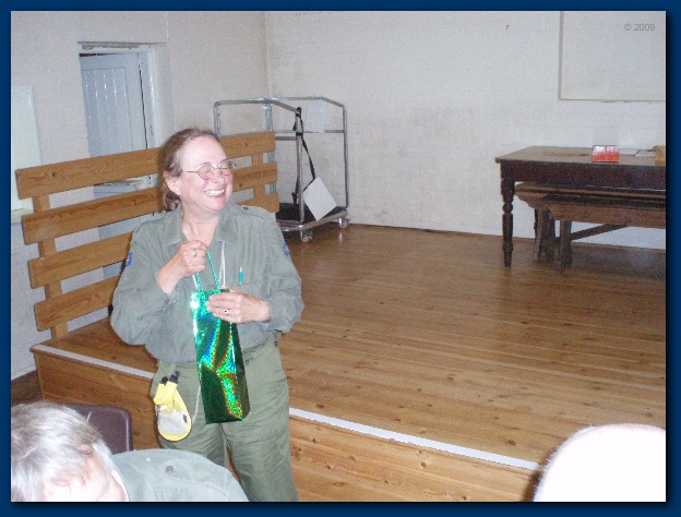 600x449 pixels (123K)